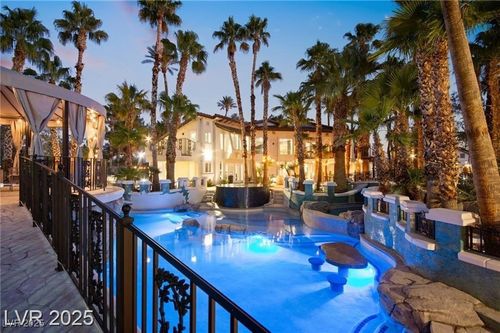 2818 E Quail Ave, Las Vegas, NV, 89120-2439 | Card Image