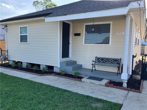 1915 Illinois Ave, Kenner, LA, 70062-6220 | Card Image