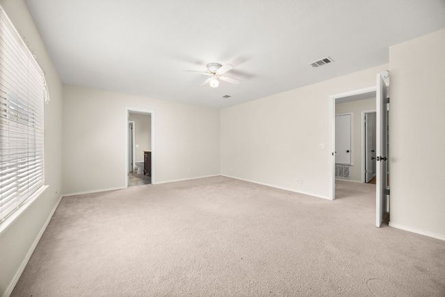 1322 Dove Haven Loop, House other with 4 bedrooms, 3 bathrooms and 4 parking in Cedar Park TX | Image 17