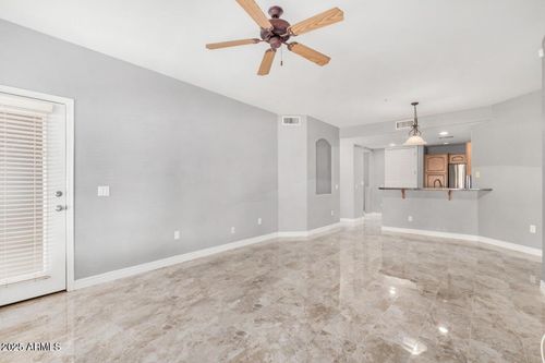 1006-5450 E Deer Valley Dr, Phoenix, AZ, 85054-8118 | Card Image