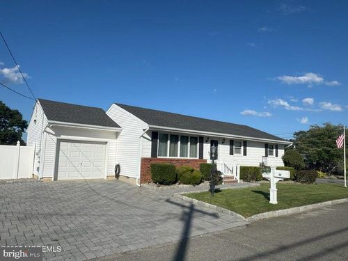 28 Birch St, Beachwood, NJ, 08722-4640 | Card Image