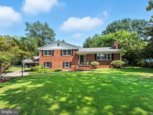 8807 Weir St, MANASSAS, VA, 20110-4942 | Card Image