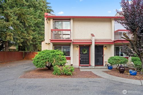 apt-d5-328 9th Ave Se, Puyallup, WA, 98372-3729 | Card Image