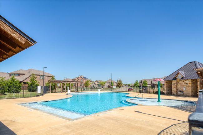 4512 Hiddenite Rd, House other with 4 bedrooms, 2 bathrooms and null parking in Aubrey TX | Image 29