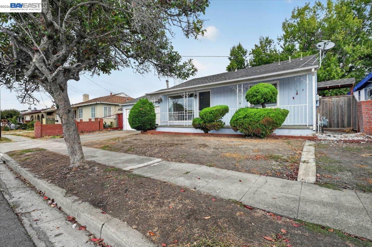 Residential in Hayward 4