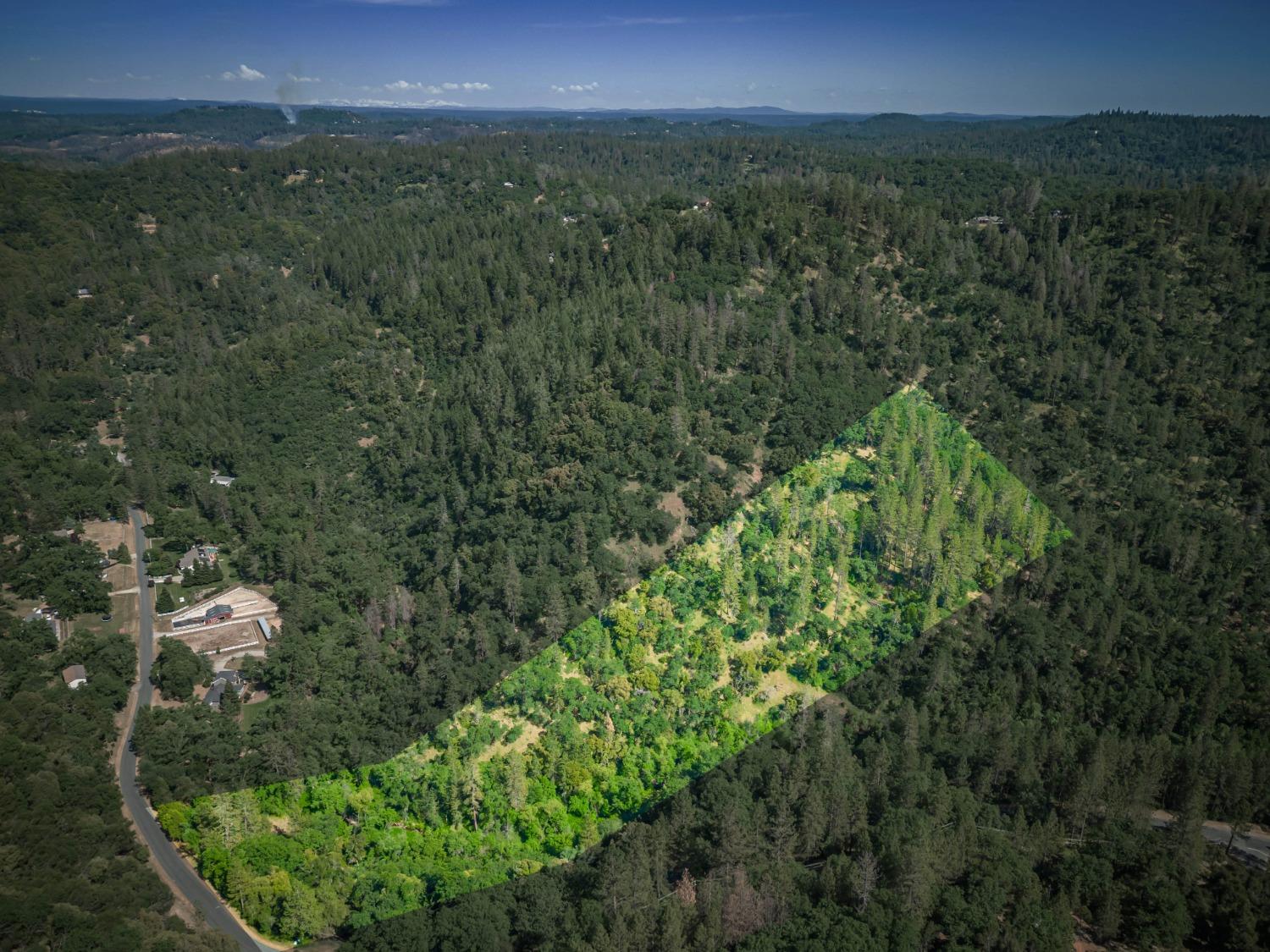 Land in Grass Valley 4