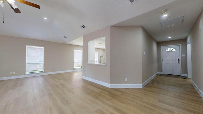 7126 Rio Blanco Dr, House other with 3 bedrooms, 2 bathrooms and 2 parking in Houston TX | Image 7
