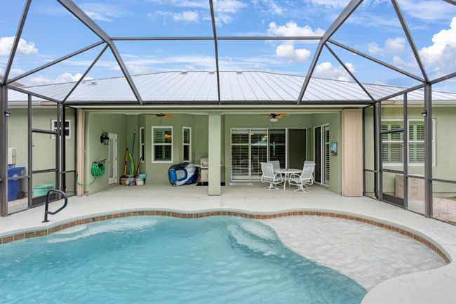169 Stony Point Dr, House other with 3 bedrooms, 2 bathrooms and null parking in Sebastian FL | Image 6