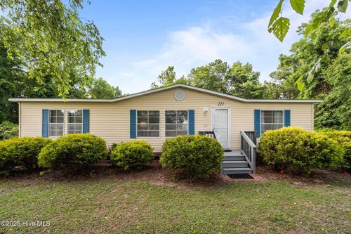221 Cedar Hollow Ct, Sneads Ferry, NC, 28460-9700 | Card Image