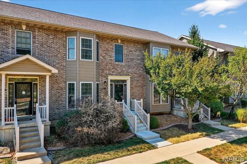 544 Queens Court Pl, Saint Peters, MO, 63376-7349 | Card Image