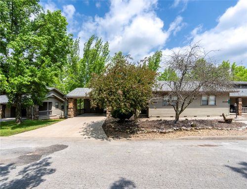 8 Wedgewood Ln, Holiday Island, AR, 72631-4560 | Card Image