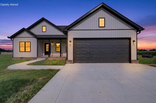 18 Evergreen Cir, Danville, KY, 40422-8463 | Card Image