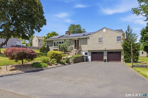 48 Edward Street, Newington, CT, 06111 | Card Image