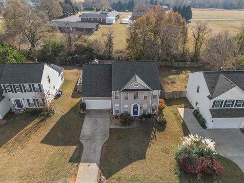 135 Castleton Cir, Boiling Springs, SC, 29316-6229 | Card Image