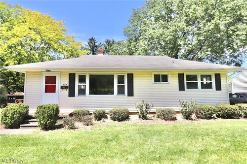 413 Harding St, Medina, OH, 44256-1640 | Card Image