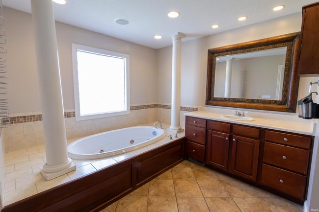 644 Chadings Dr, House other with 4 bedrooms, 3 bathrooms and null parking in Roanoke IN | Image 17