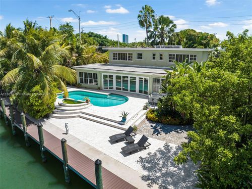 3180 N Bay Rd, Miami Beach, FL, 33140-3815 | Card Image