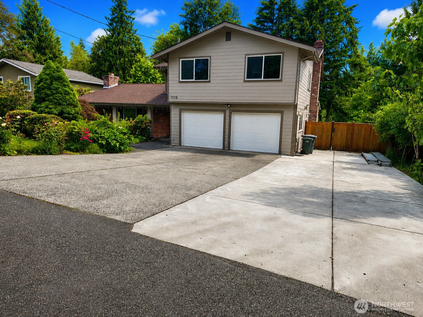 Residential in Edgewood 4