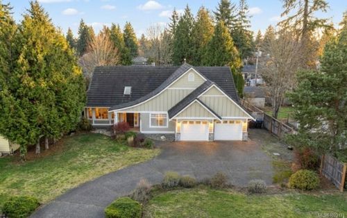 610 Forsyth Ave, Parksville, BC, V9P1G9 | Card Image