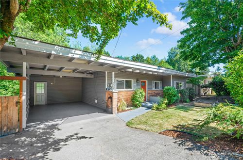 8414 55th Ave S, Seattle, WA, 98118-4707 | Card Image