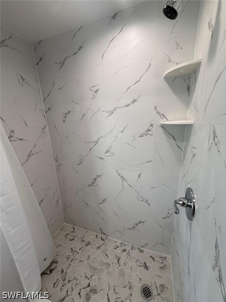 Residential Lease in Naples 5