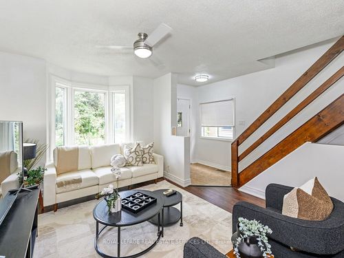 135 Bernice Cres, York, ON, M6N1X3 | Card Image