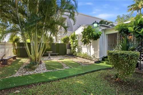 3318 Nw 19th Ave, Miami, FL, 33142-5444 | Card Image