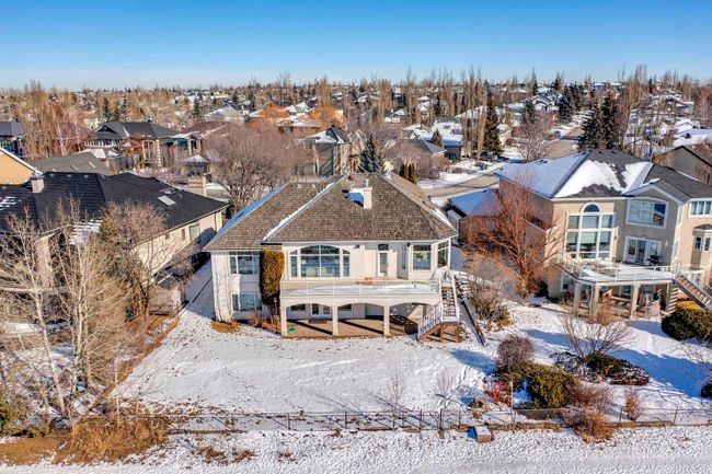329 Douglasdale Point Se, Home with 4 bedrooms, 2 bathrooms and 6 parking in Calgary AB | Image 41