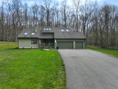 19 Hillside Drive, House other with 3 bedrooms, 2 bathrooms and null parking in Lebanon CT | Image 1