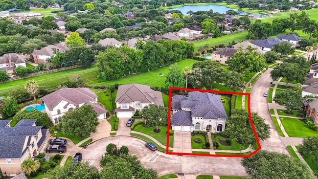 5215 Eagle Pointe Ct, House other with 5 bedrooms, 5 bathrooms and 2 parking in Sugar Land TX | Image 34