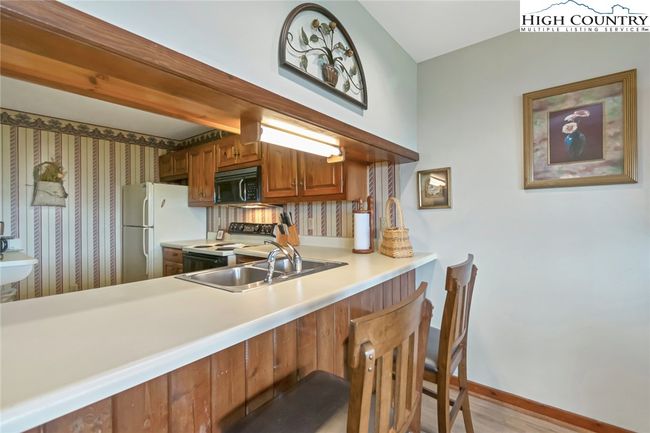 200-F - 170 Crestview Ln, Condo with 1 bedrooms, 1 bathrooms and null parking in Sugar Mountain NC | Image 31