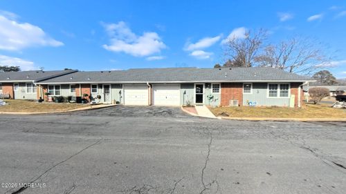 426A Chatham Court, Lakewood, NJ, 08701 | Card Image