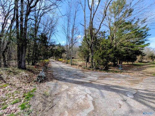 1818 W Lacon Rd, Falkville, AL, 35622-5830 | Card Image