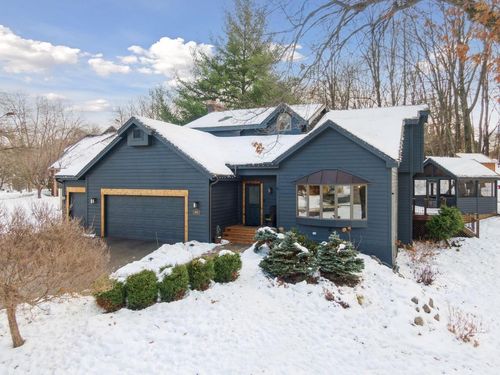 26435 Noble Rd, Shorewood, MN, 55331-8200 | Card Image