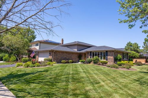 17207 Valley Dr, Tinley Park, IL, 60487-7623 | Card Image