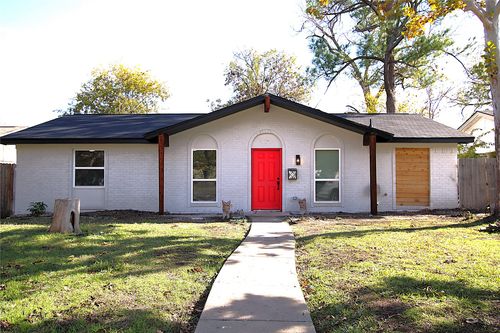 810 Laguna Dr, Garland, TX, 75043-2637 | Card Image