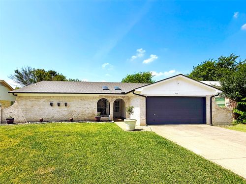 1806 Briar Meadow Dr, Arlington, TX, 76014-2510 | Card Image