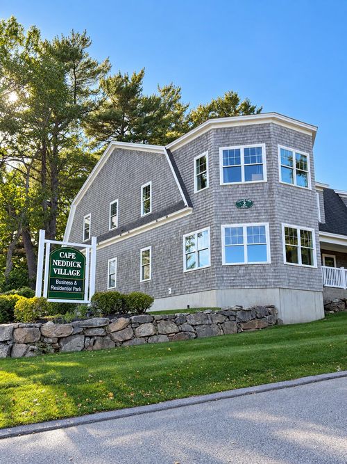 1-8-2 Village Park Dr, York, ME, 03909-5939 | Card Image