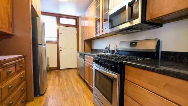 APT-2S - 1010 Austin Blvd, Condo with 2 bedrooms, 1 bathrooms and 1 parking in Oak Park IL | Image 9