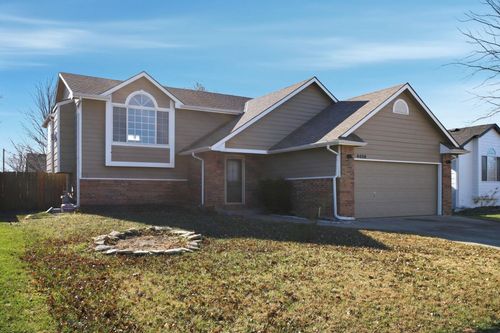 4426 E Falcon St, Wichita, KS, 67220-1776 | Card Image