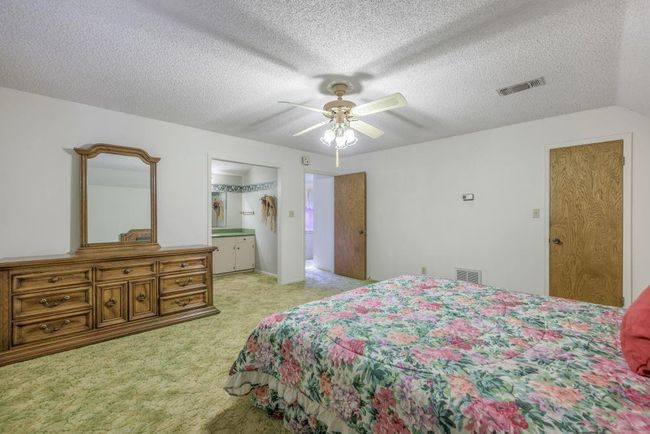 414 Giese Lane, Home with 4 bedrooms, 3 bathrooms and 2 parking in Warda TX | Image 15