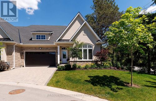 26 Sassafras Row, Ridgeway, ON, L0S1N0 | Card Image