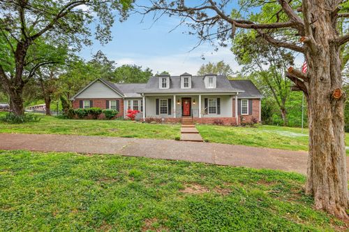 110 Pascal Dr, Mount Juliet, TN, 37122-3216 | Card Image