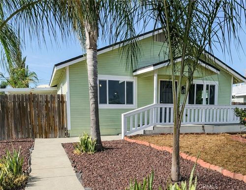 835 E Nocta St, Ontario, CA, 91764-3846 | Card Image