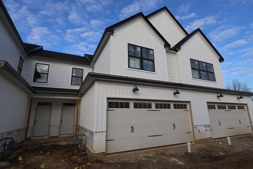 5484 Finsbury Dr, Powell, OH, 43065 | Card Image