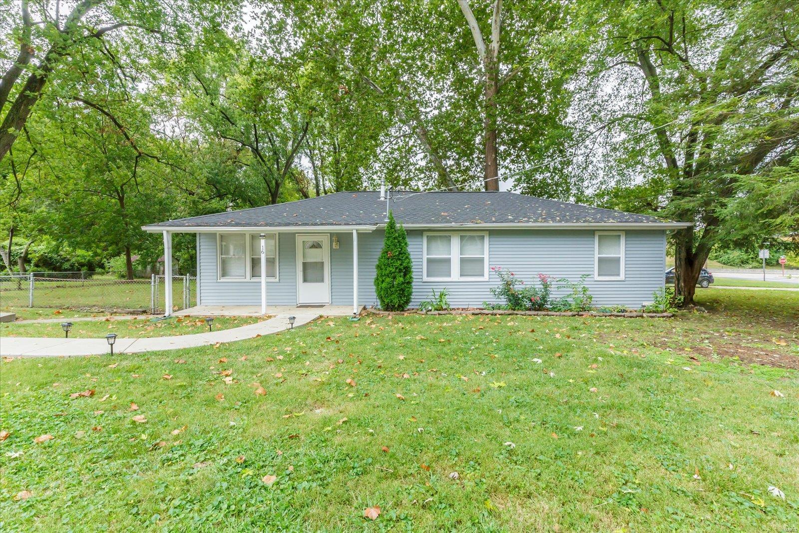 Marie Dr, Saint Charles, MO 63301