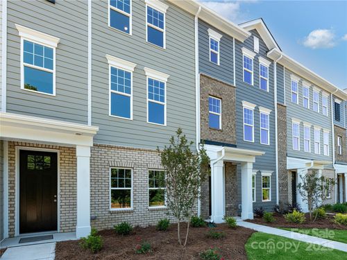 03-11021 Warfield Ave, Huntersville, NC, 28078-5488 | Card Image