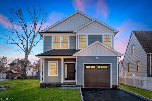 21 Spruce St, Cranford, NJ, 07016-1701 | Card Image