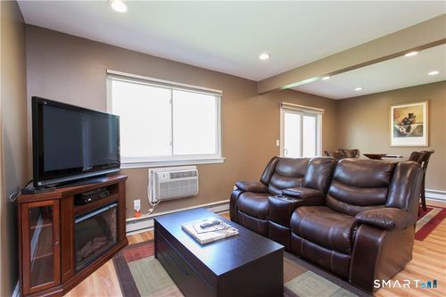 69-565 Clark Ave, Bristol, CT, 06010-4055 | Card Image