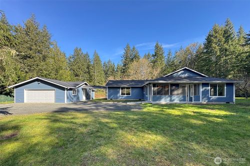 576 Blyn Springs Rd, Sequim, WA, 98382-7073 | Card Image